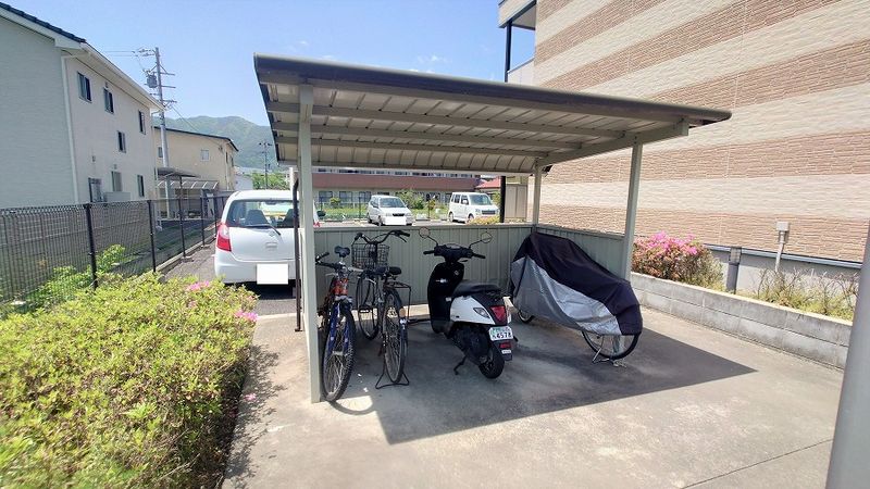 レオパレス平出 共用部分