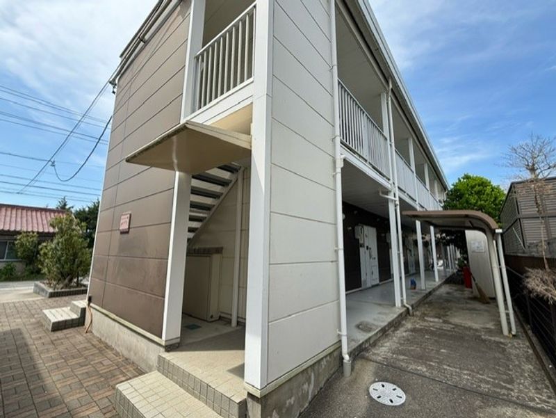 レオパレスリコメンド エントランス