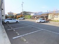 レオパレスクレールⅡ 駐車場