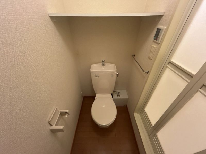 レオパレスオータム トイレ