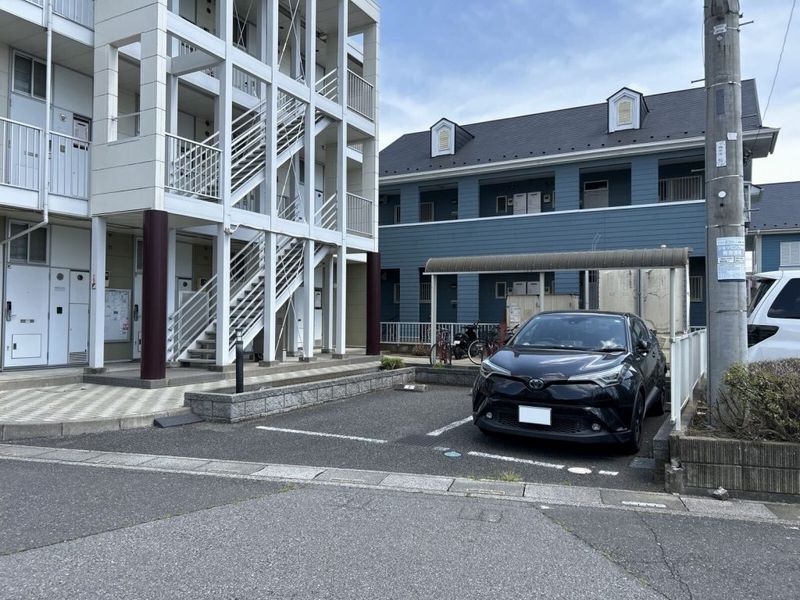 レオパレスＮｏｕｖｅｌｌｅ 駐車場