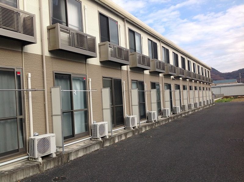 レオネクストロゼット 外観