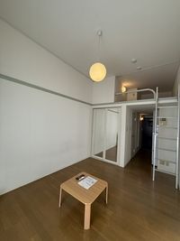 レオパレスアドヴェントＫＡＢＵ 居間