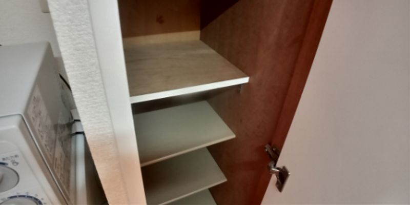 レオパレスサン今町 収納