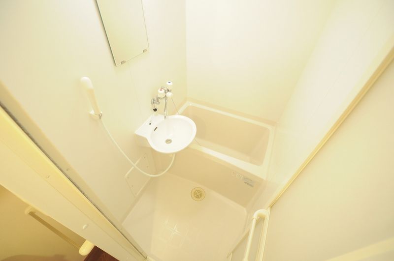 レオパレスコンフォート東野 風呂