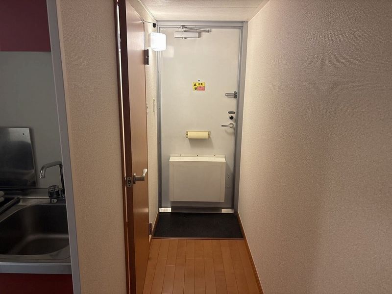 レオパレスおおすみ 玄関