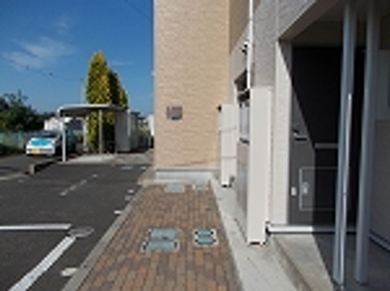 レオパレスグリーンパル滝道 その他