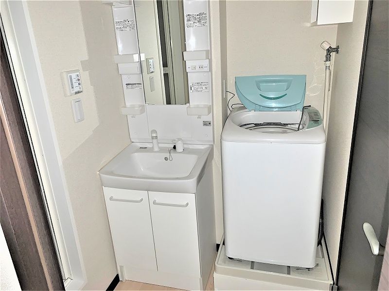 LEONEXT Wing B Khu rửa mặt