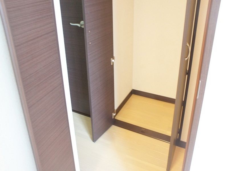 レオネクストゴールド 収納