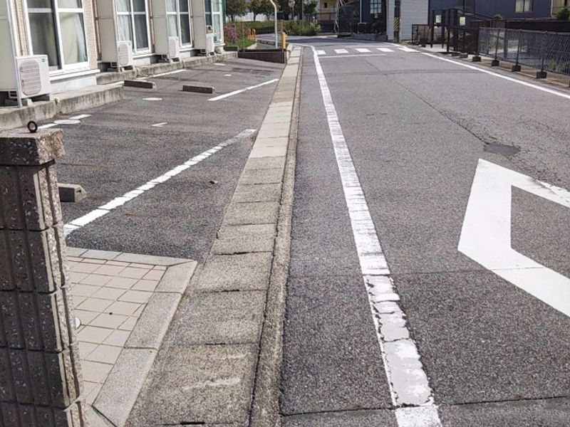 レオパレス池田 駐車場