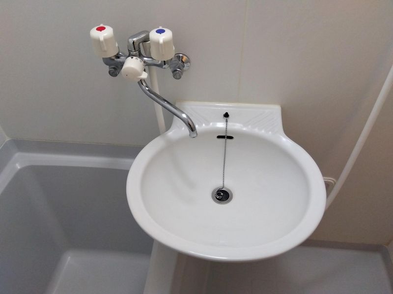 レオパレスヴィルヌーブ 洗面台