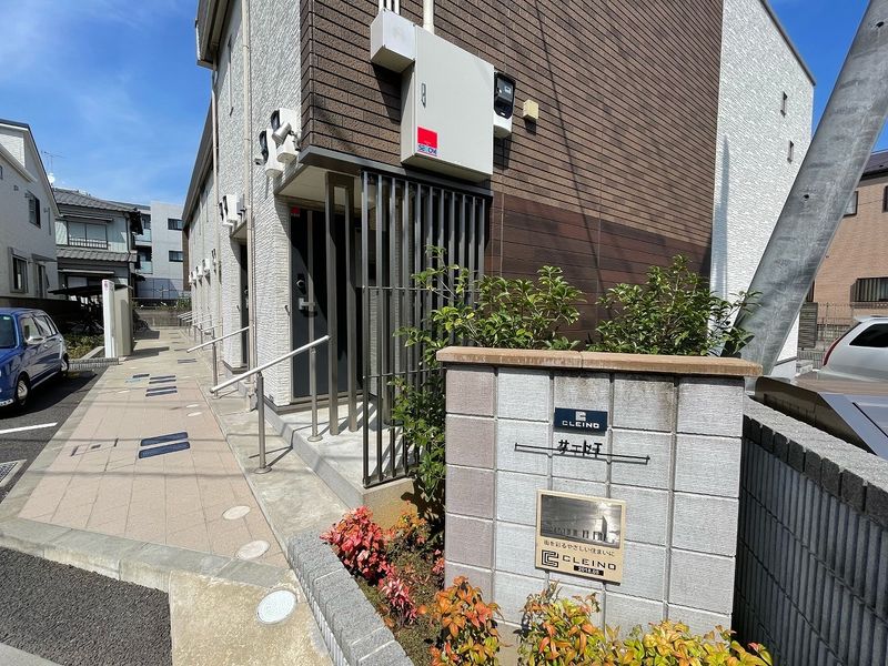 クレイノサードＴ エントランス