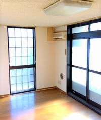 レオパレスシティーＢ 居間