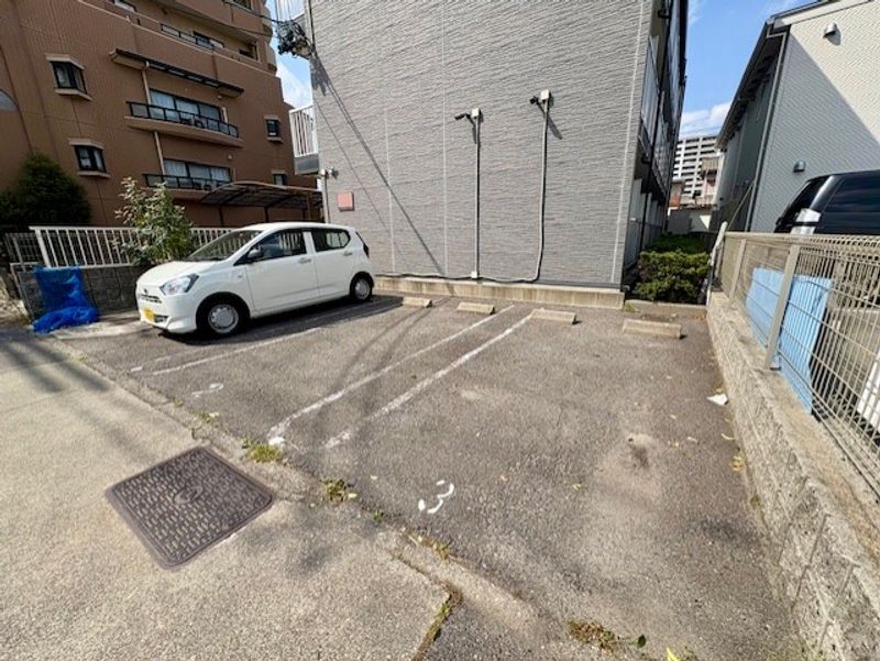 レオパレスＭ　Ｏ 駐車場