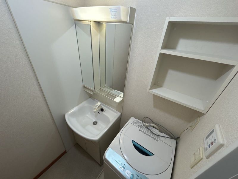 leopalace Eminence Bồn rửa mặt