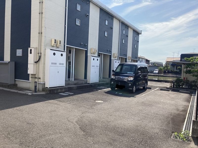 レオネクスト白山Ⅱ 駐車場