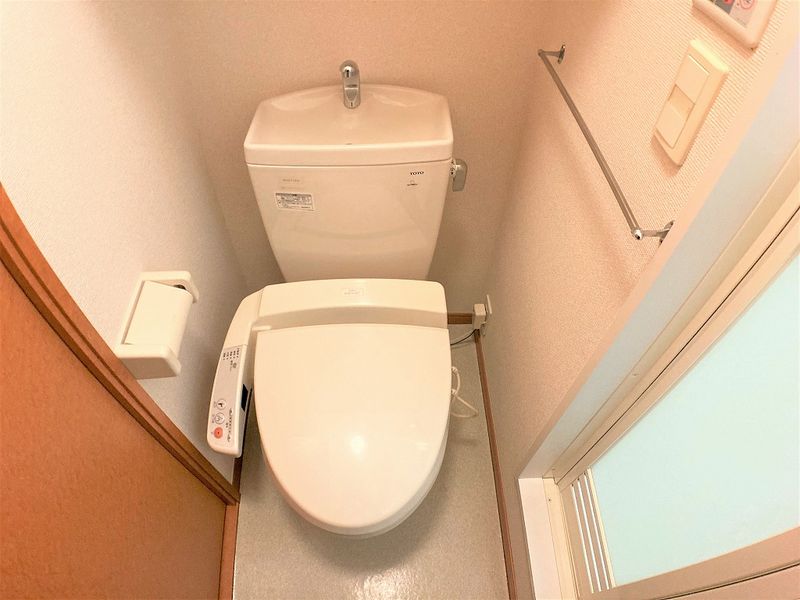 レオパレスカンパーニュ トイレ