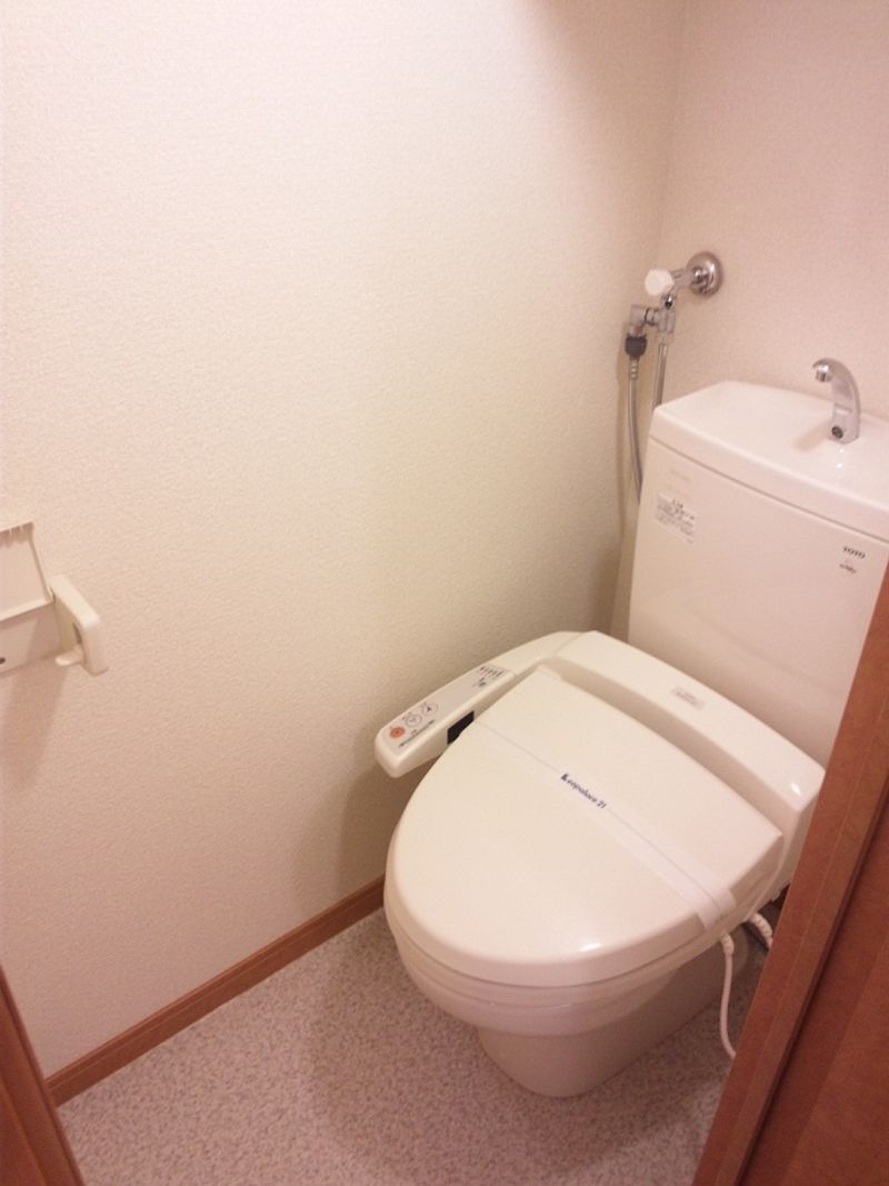 レオパレスイオノプシス トイレ