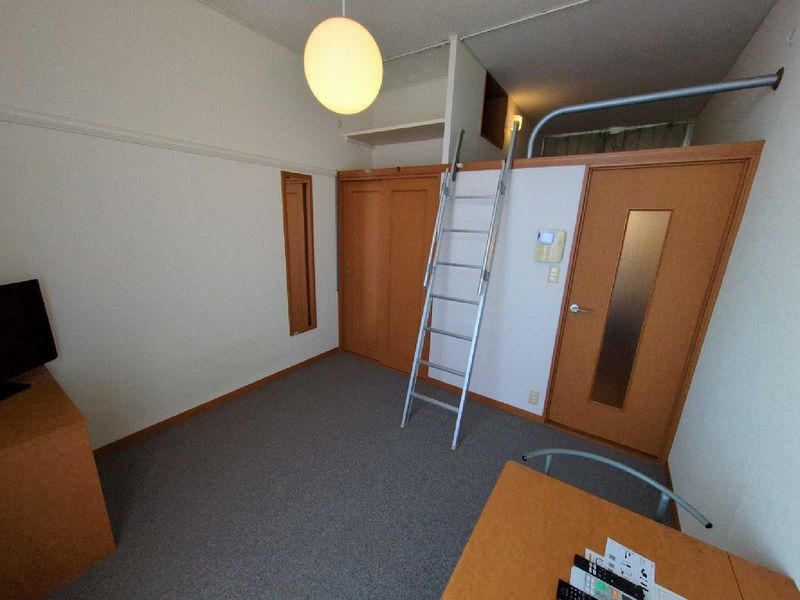 レオパレス新町Ｃ 居間