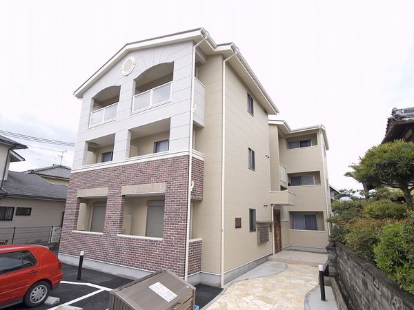 レオパレス別所新町ＬＡ１ 外観