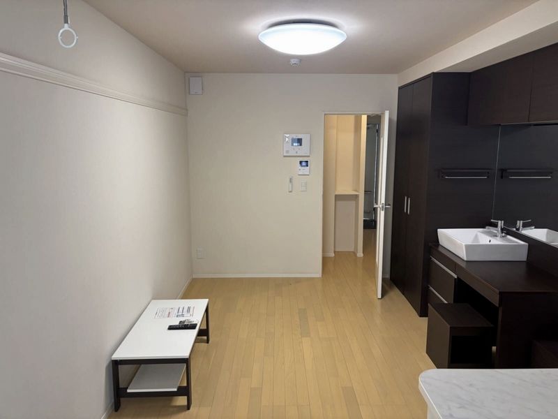 MIRANDA J Viretta II Phòng khách