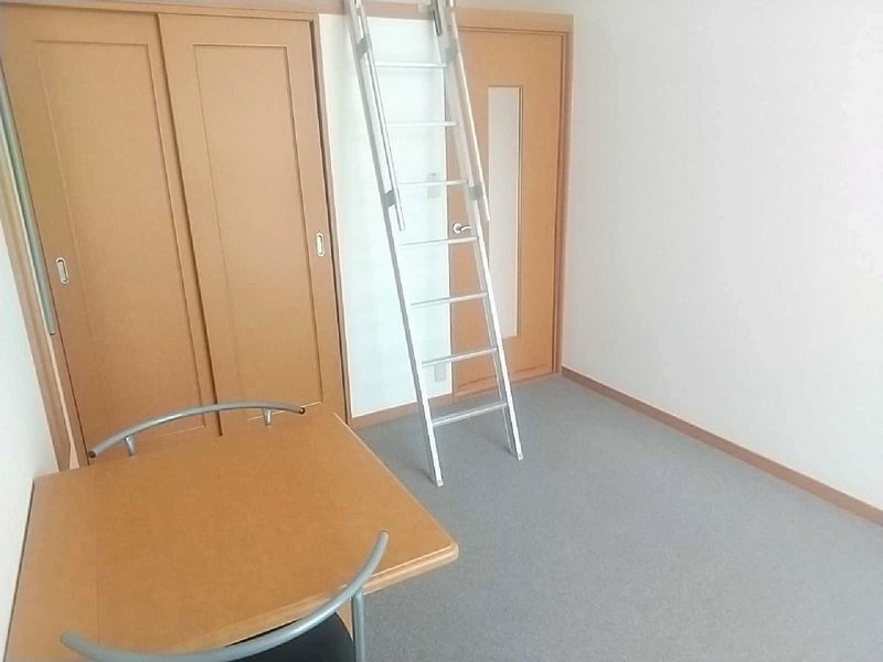 レオパレスメイフラワー 居間