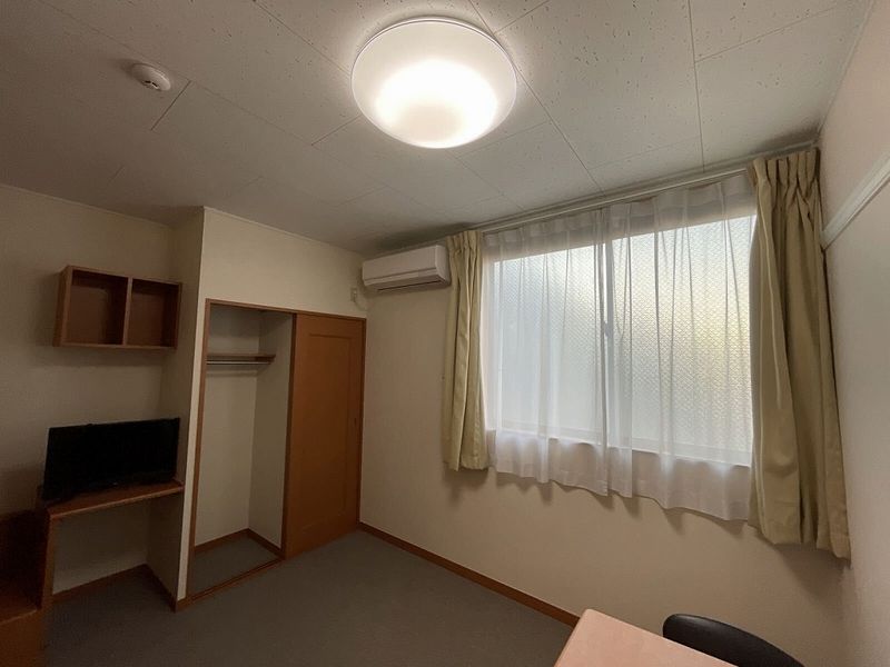 レオパレスロビン 居間