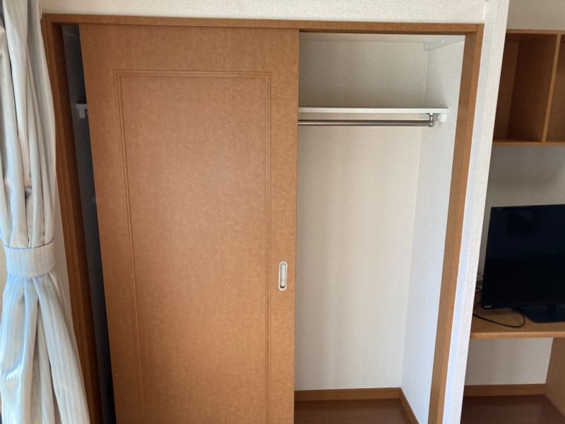 レオパレス天童館 収納