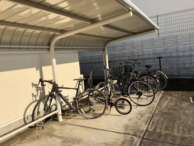 レオパレスアルシオネ飛路 共用部分