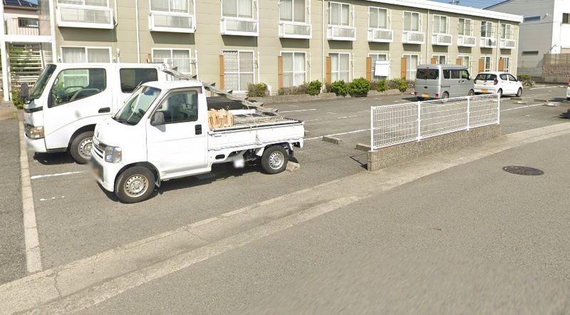 レオパレスティーダ 駐車場