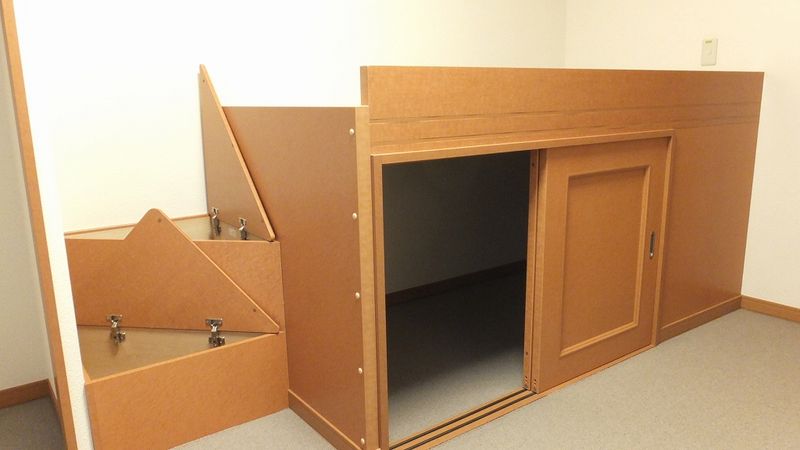 レオパレスクレスト石原 寝室