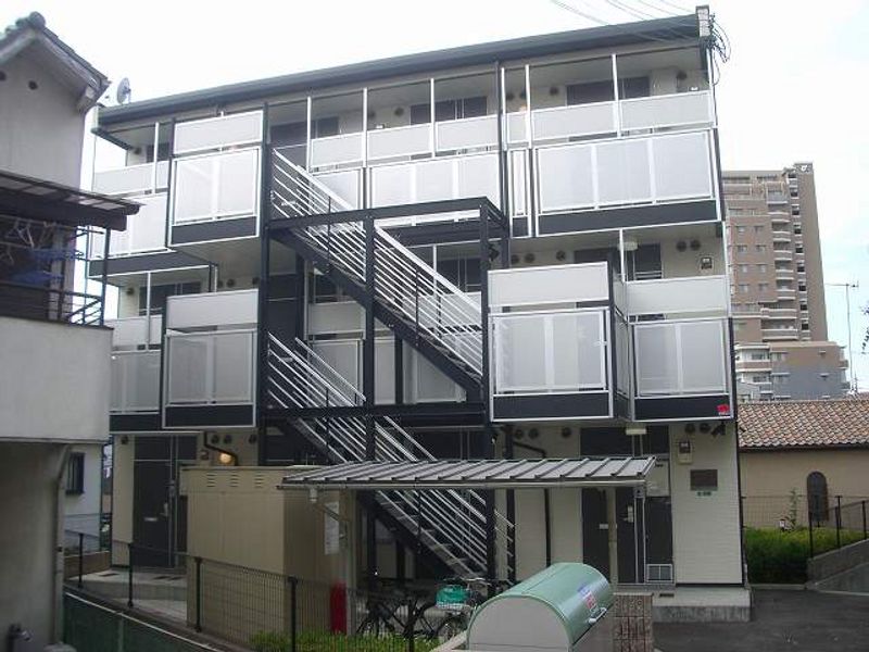 レオパレスルピナス　川上 玄関