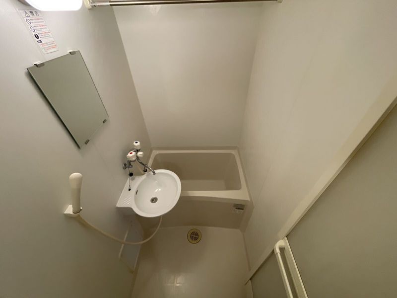 レオパレスルシェルブル金岡 風呂