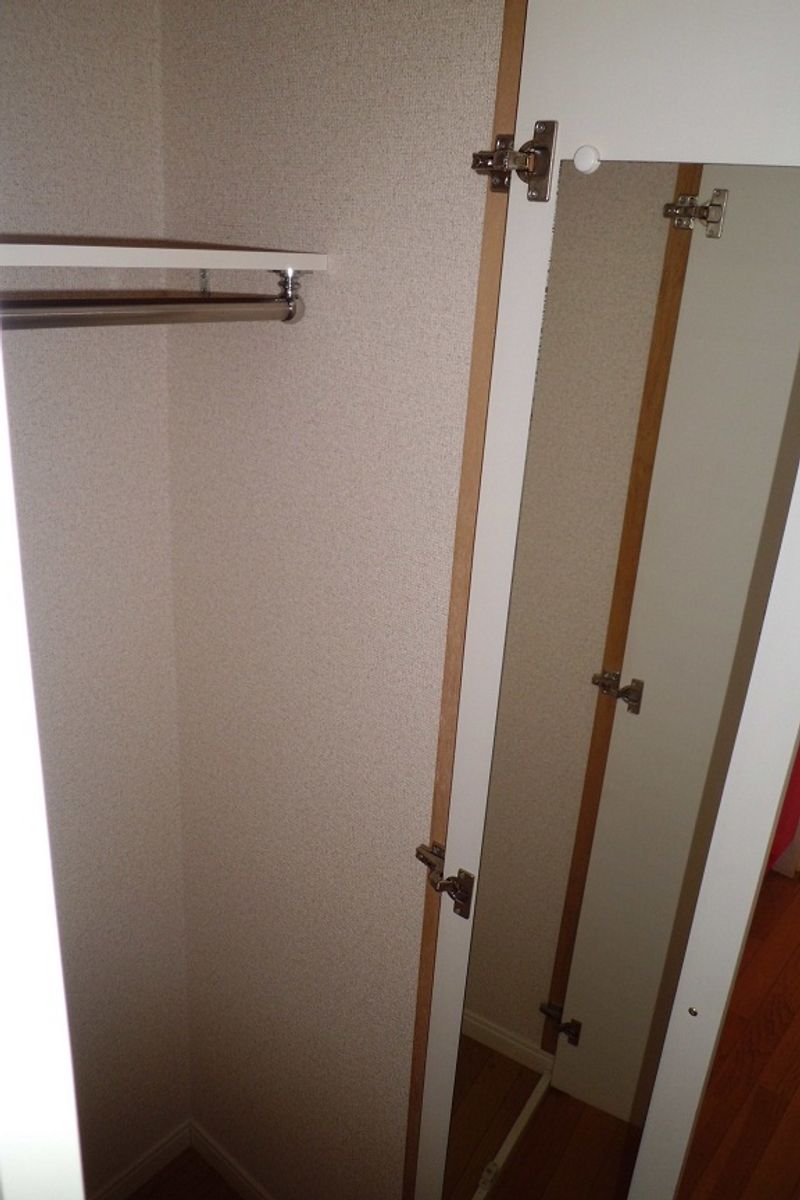 レオパレスカメリア壱番館 収納