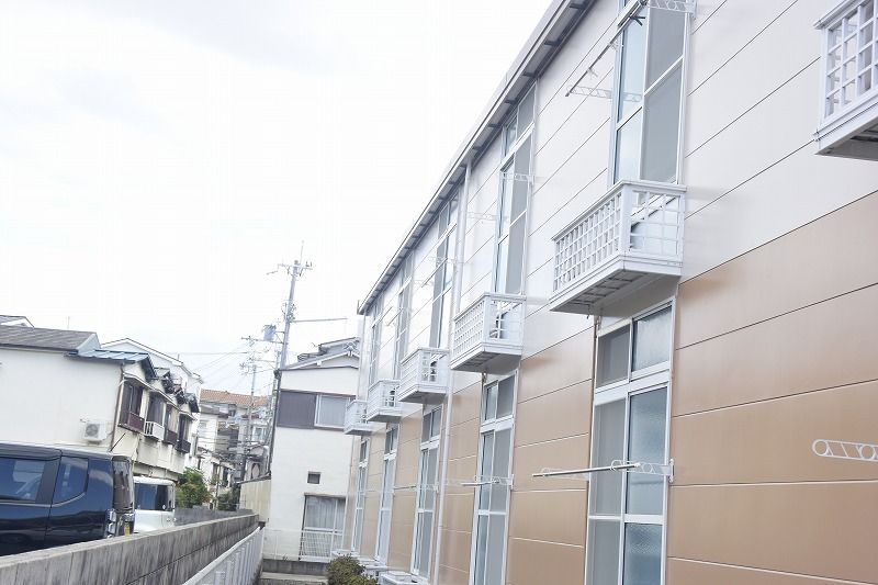 レオパレス上野西 外観