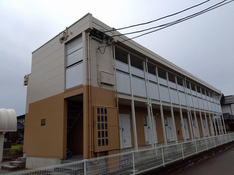 レオパレス神町 外観