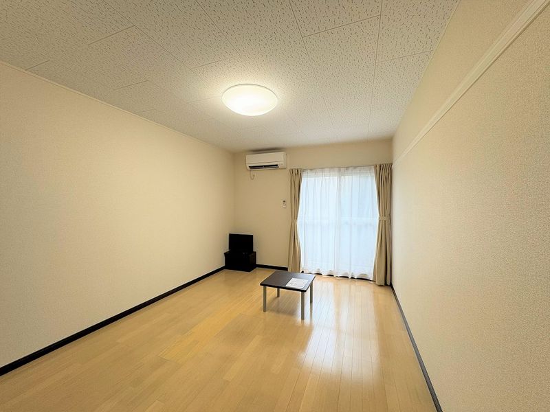 レオネクストＣＯＭＯＩＫＥ 居間
