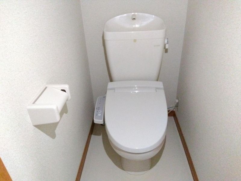 レオパレスカワシマ トイレ