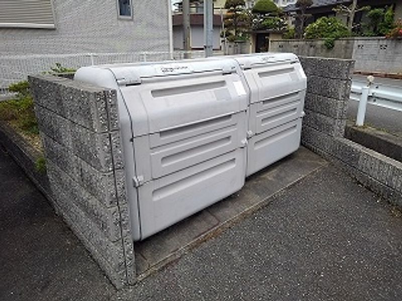 レオパレスラ・セーヌ 共用部分