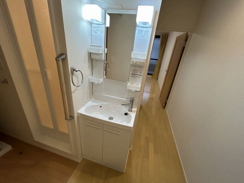 レオパレスウイングコートヤチヨ 洗面所