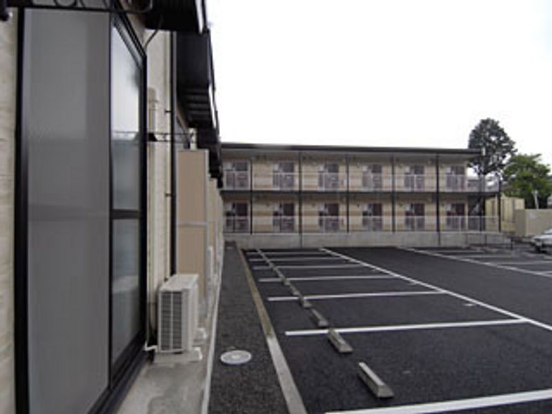 レオパレス翔 駐車場