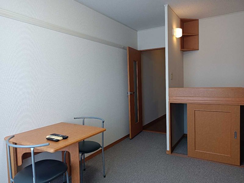 レオパレスＣａｓａ田上 居間