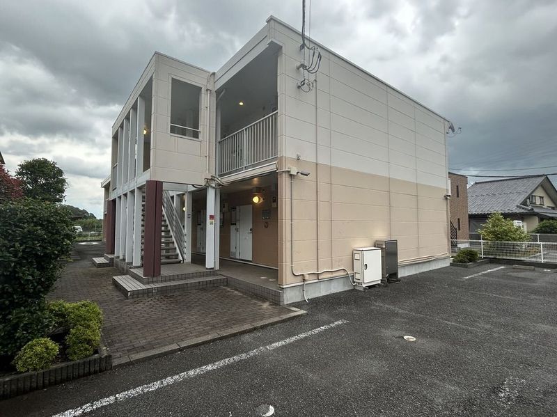 レオパレスアクエリアス 外観