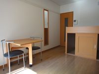 レオパレスＴＫＮＭ 居間