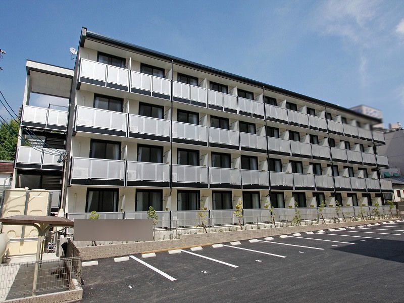 レオパレスＩＥＹＡＳＵ 駐車場