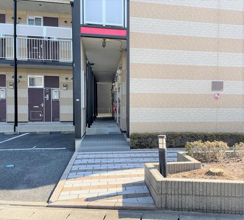 レオパレスオアゾＢ エントランス