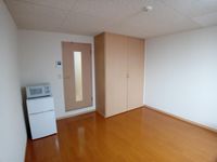 レオパレスレインボー 居間
