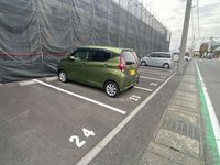 レオパレスフォンティーヌ 駐車場