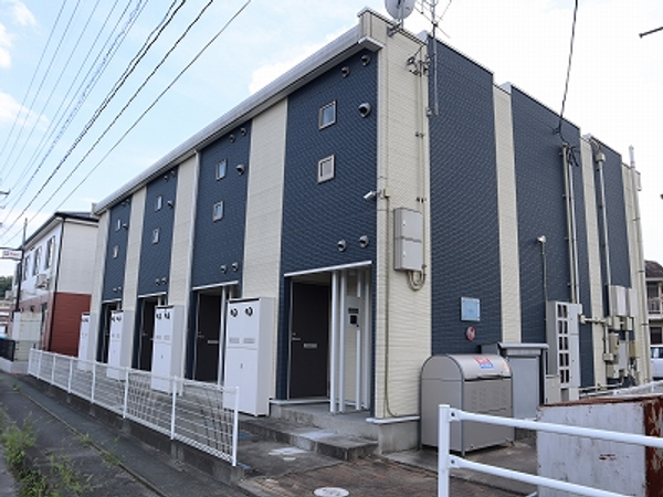 Bên ngoài LEONEXT Art II