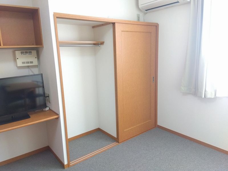 レオパレス井垣 収納